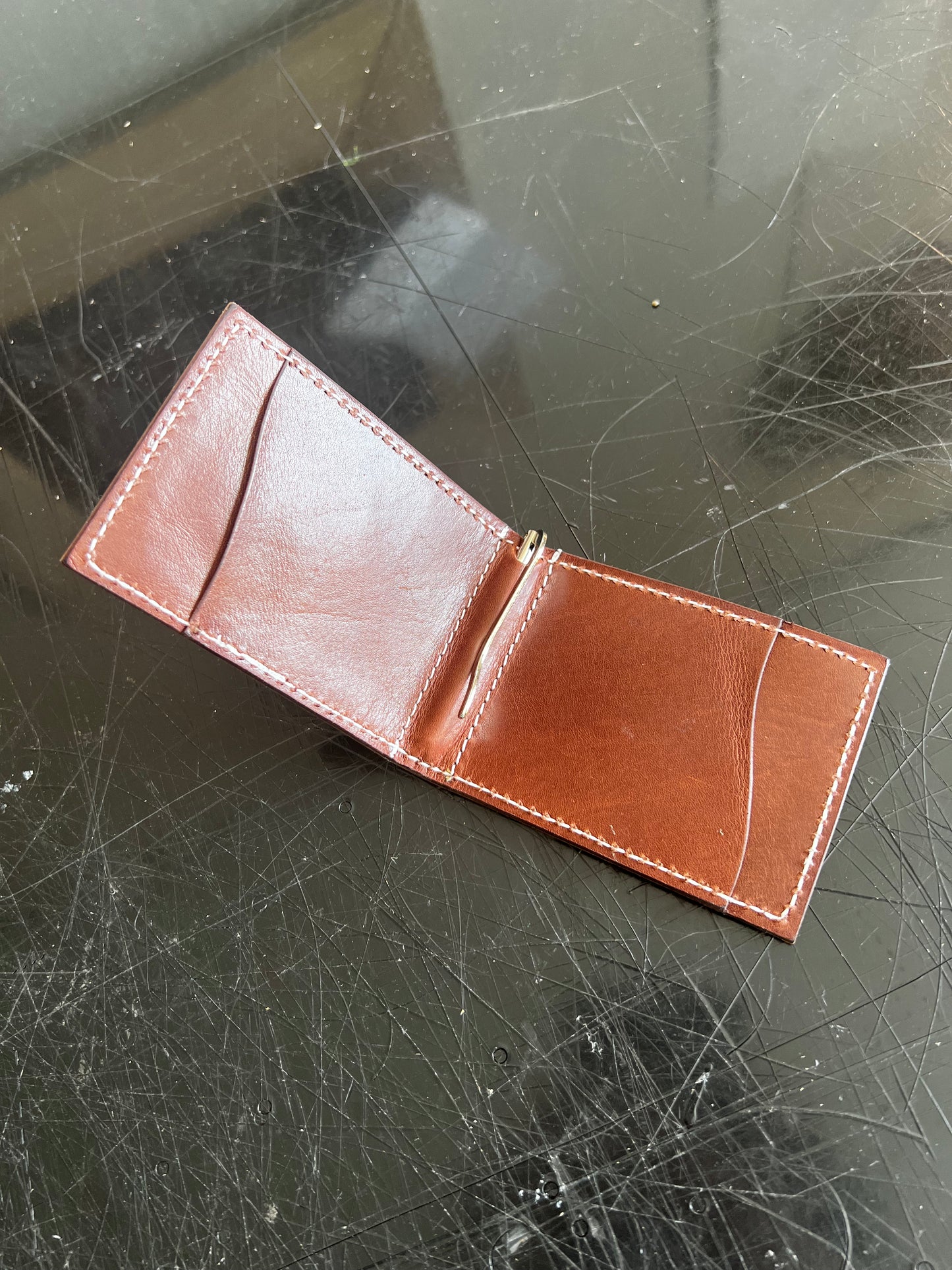 Front pocket money clip